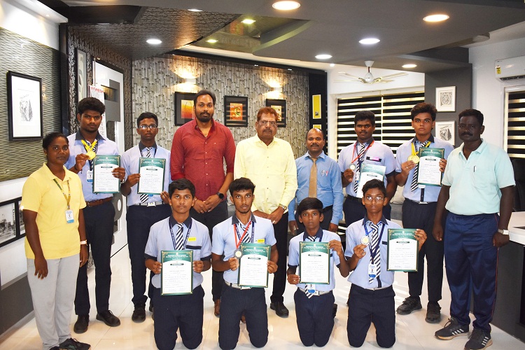 achievements vignesh school